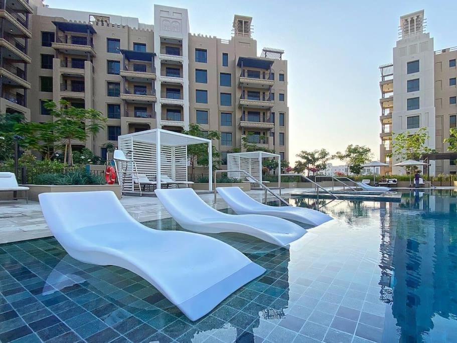 Veluxa - Luxury And Bright 1 Bedroom Apartment, Burj View! Dubái Exterior foto